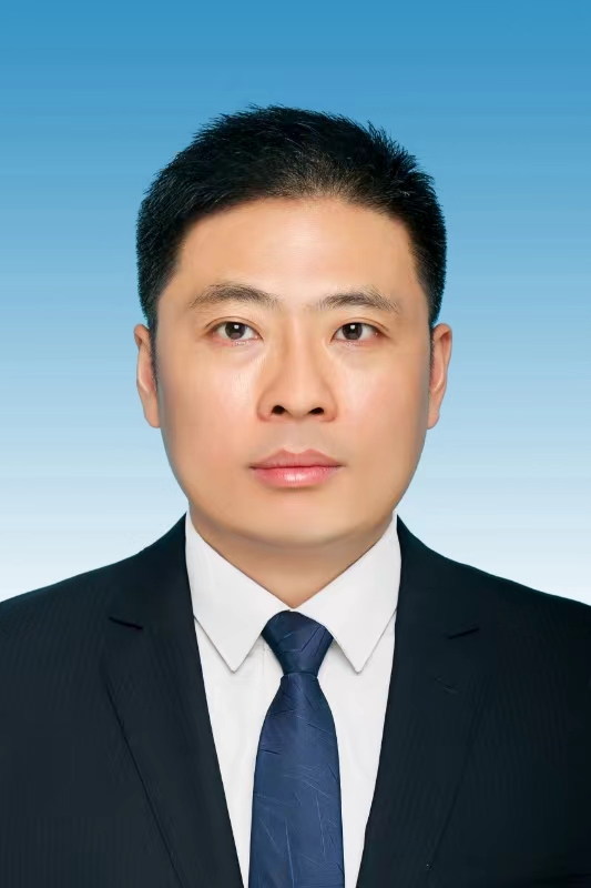 黄卫平